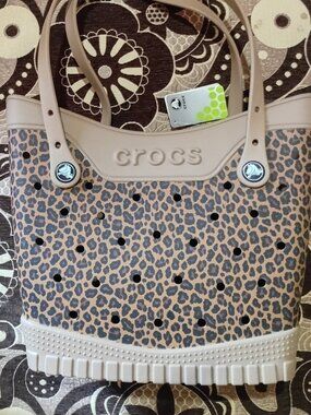 Crocs Classic Medium Cheetah Tote